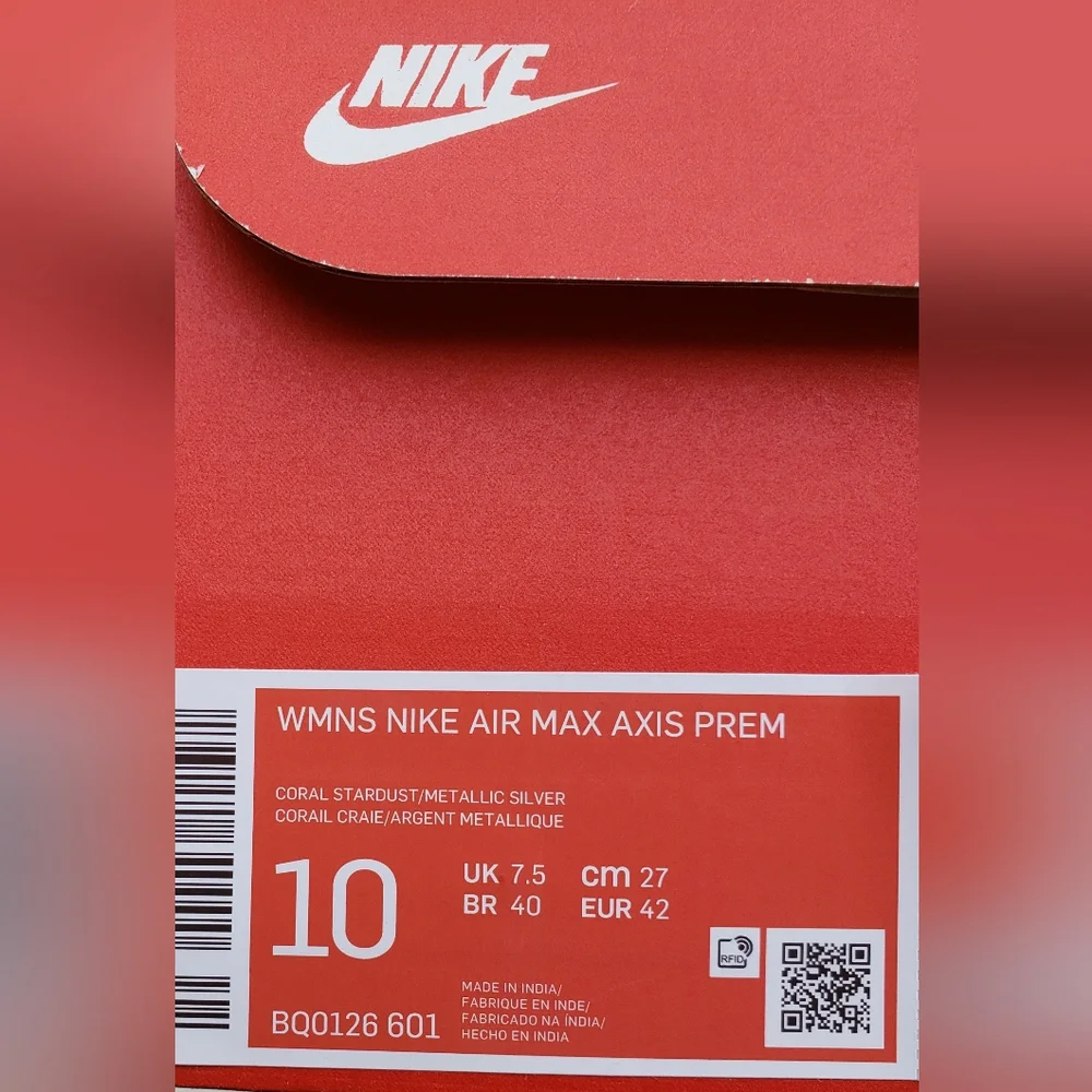 Nike Women's Air Max Axis Prem